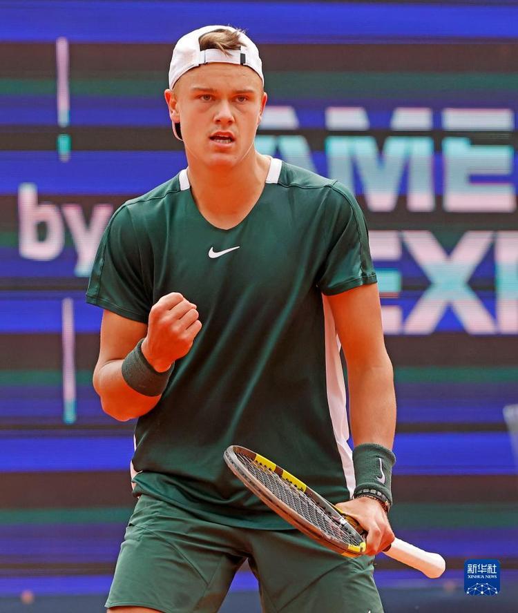 手还是业余 手还是业余