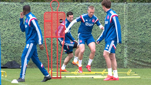 克雷桑：泰山队的中国球员非常优秀，我与泽卡、瓦科还在磨合