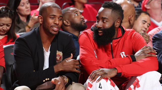 两人友好交 两人友好交