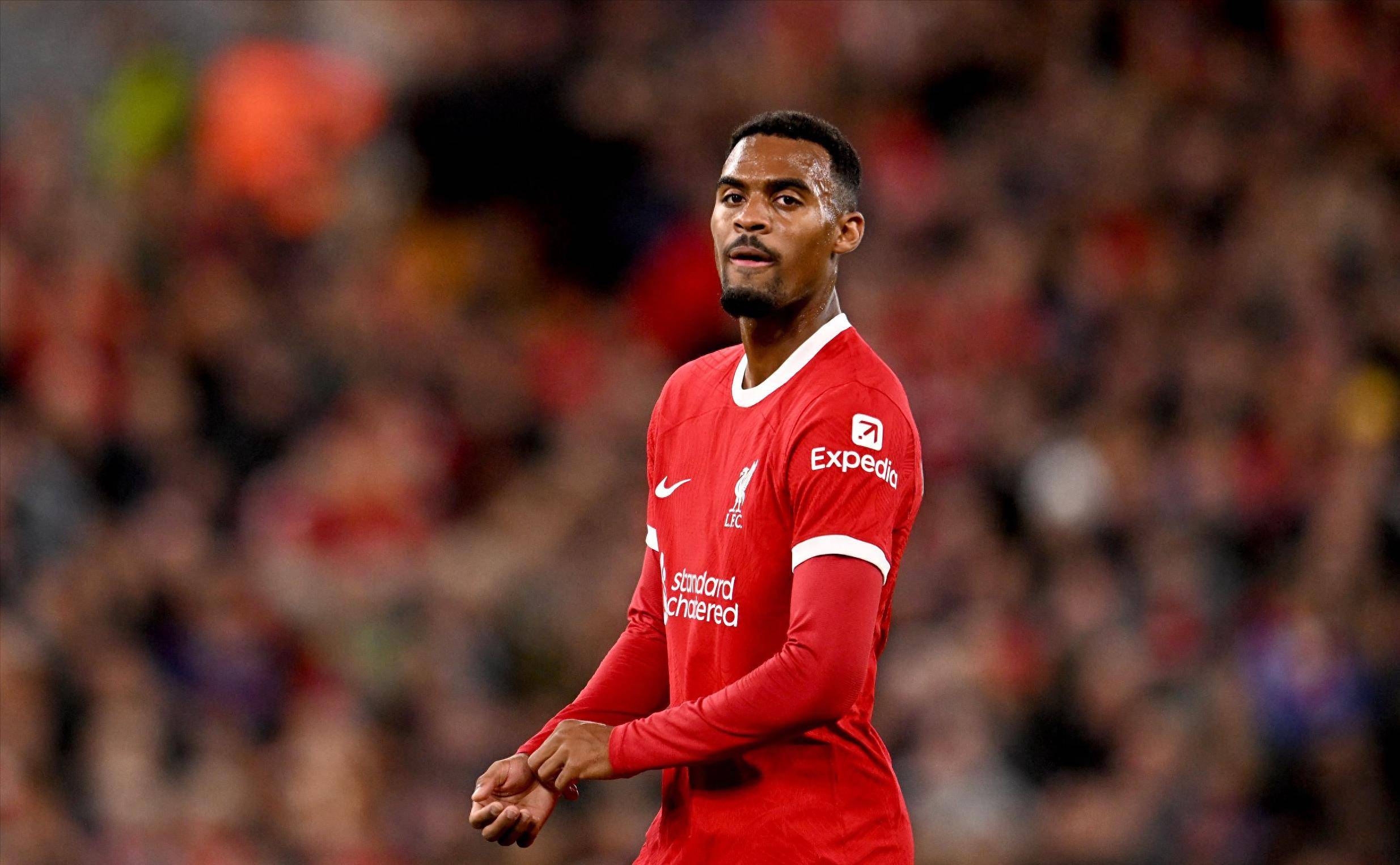 对比两队现 对比两队现